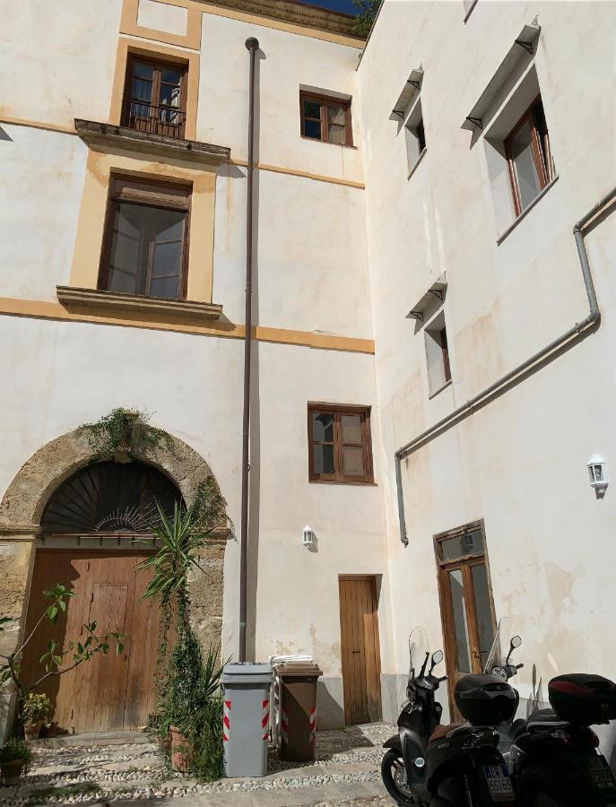 Palazzo Resuttana Appartement Palermo Buitenkant foto